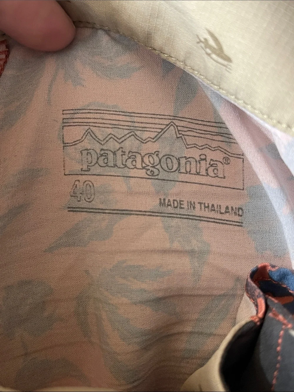 Patagonia Orange Floral Board Shorts with gray Waistband Mens size 40